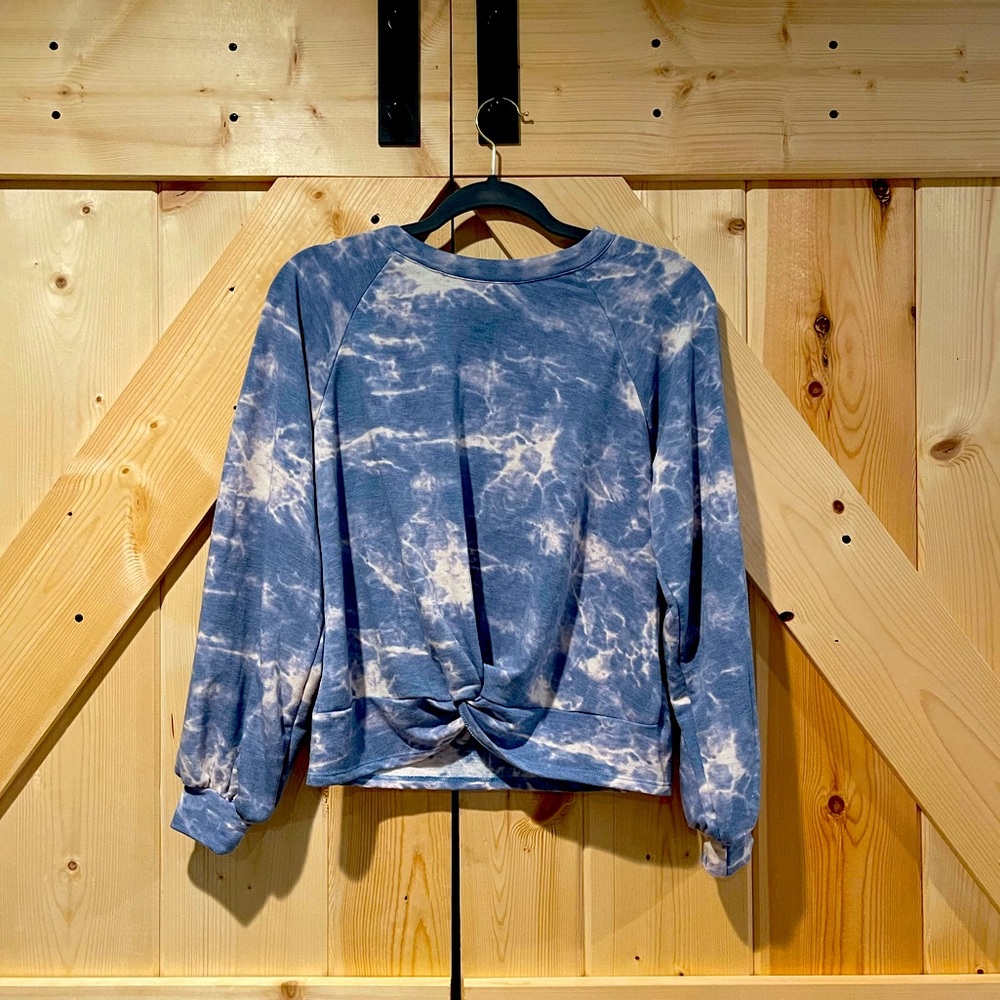 NWT Space tie dye long sleeve